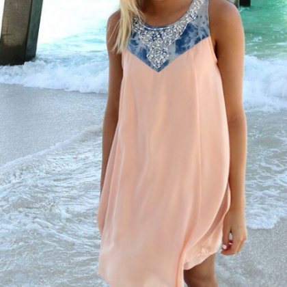 Elegant A-line Chiffon Dress with Diamond Neck Cape Wisteria